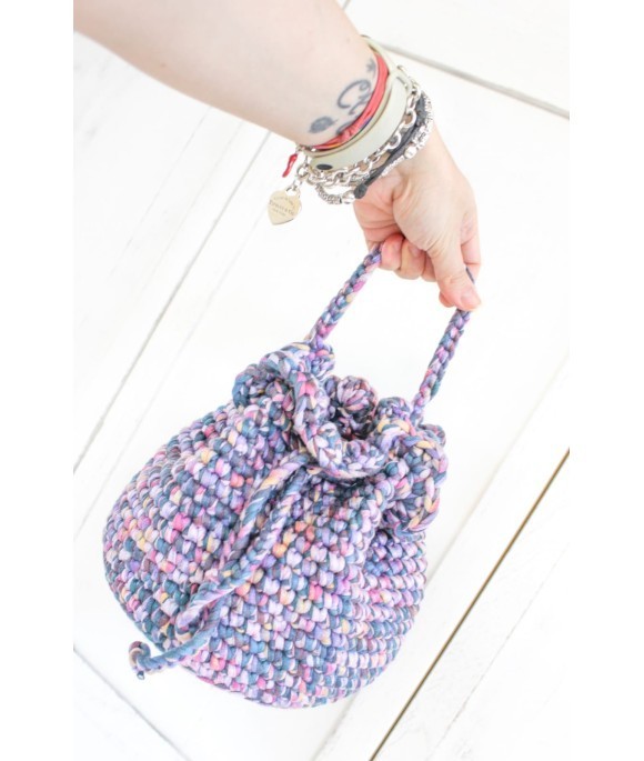 Multicolor knitted bag