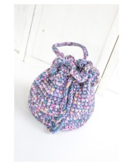 Multicolor knitted bag